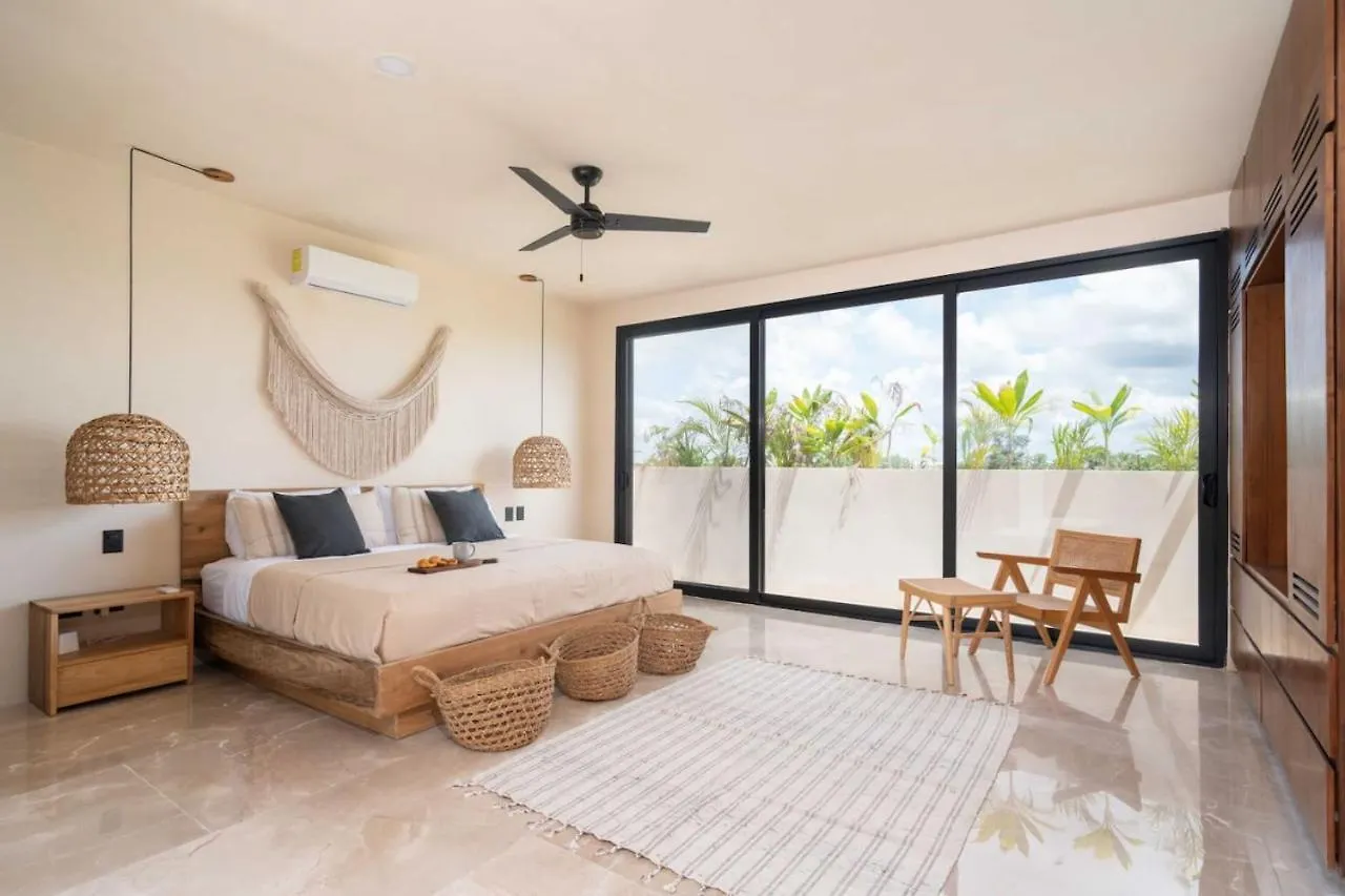 Itza Maya Beach Club Access 툴룸