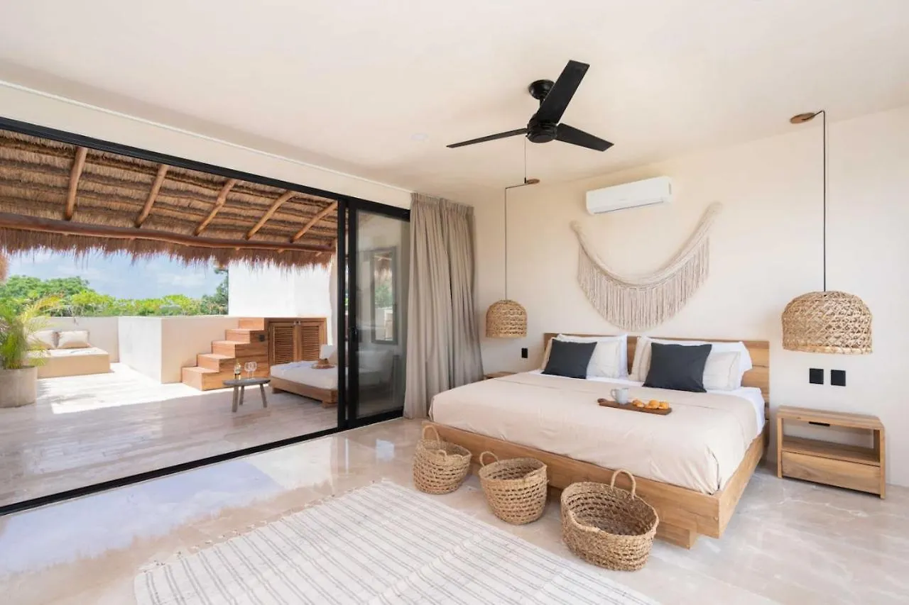 Itza Maya Beach Club Access Tulum Meksika
